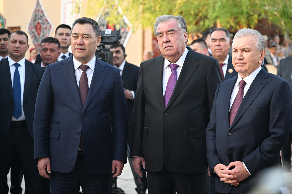 НАВРӮЗ -ТАРАННУМГАРИ ДӮСТӢ