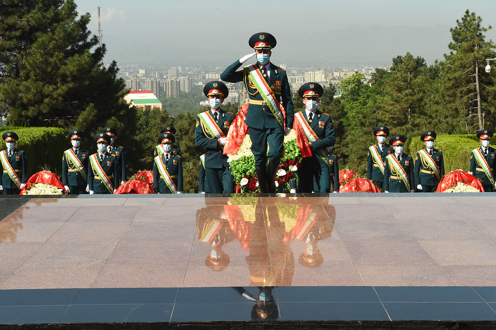 Иди зафар муборак !