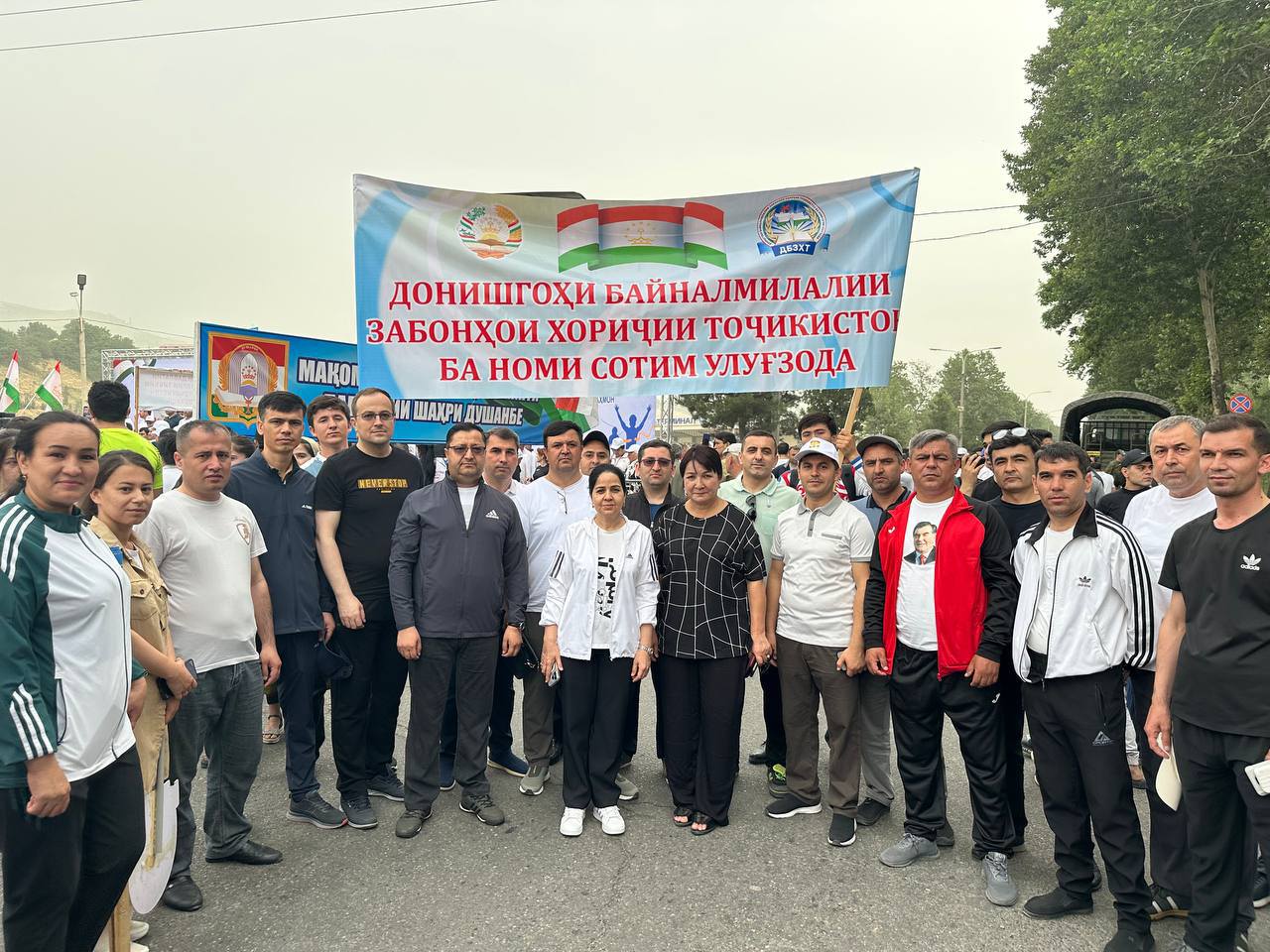 ИШТИРОКИ КОРМАНДОНУ ДОНИШҶӮЁН ДАР МУСОБИҚАИ ДАВИ МИЛЛӢ ВА МАРАФОНИ ВЕЛОСИПЕДРОНӢ