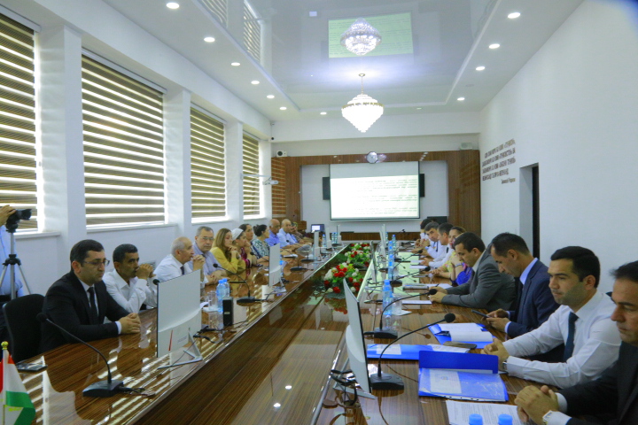 КОНФЕРЕНСИЯИ ҶУМҲУРИЯВӢ ОИДИ ТАШАББУСҲОИ ТОҶИКИСТОН ДАР МАСОИЛИ ОБУ ИҚЛИМ ВА ҲИФЗИ ПИРЯХҲО