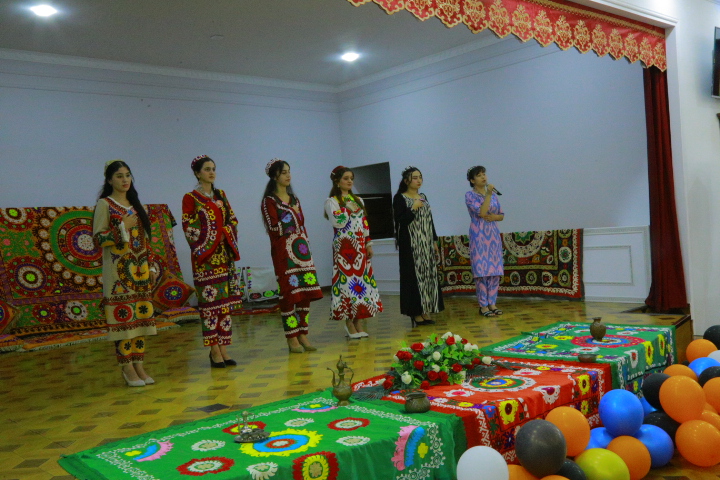 ДОНИШҶӮДУХТАРИ ҲУНАРМАНДИ СОЛ ДАР ДОНИШГОҲ МУАЙЯН ГАРДИД